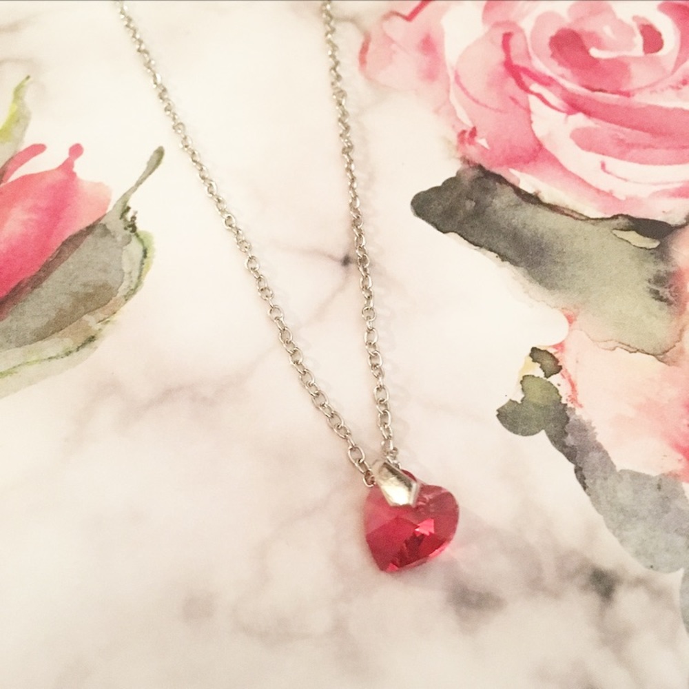 Pinkish Red Heart Shaped Stone Necklace